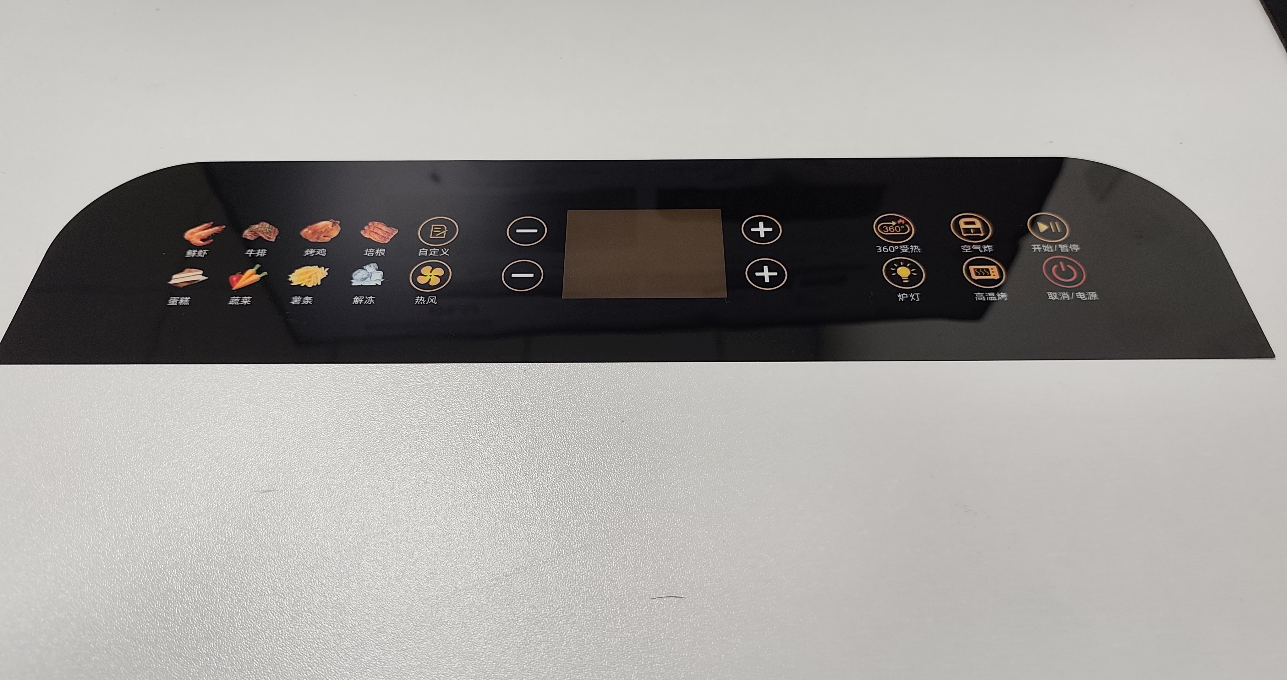 Prism-effect Membrane Panel